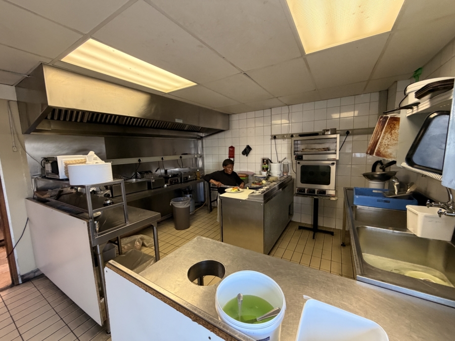 To Let Commercial Property for Rent in Green Point Western Cape